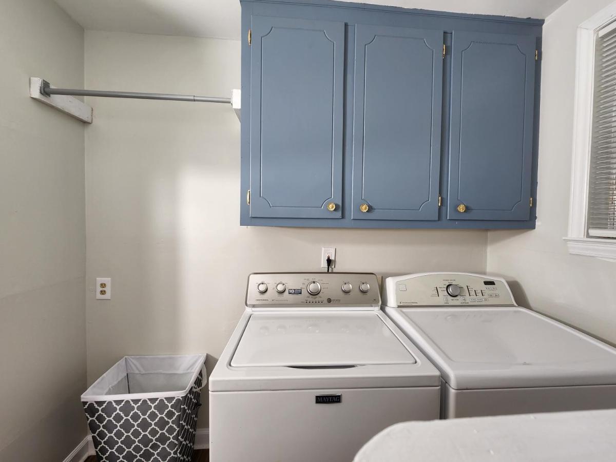 Spacious Centrally Located 3 Bed 2 Bath - Sleeps 8 蒙哥马利 外观 照片