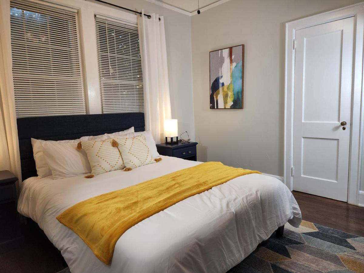 Spacious Centrally Located 3 Bed 2 Bath - Sleeps 8 蒙哥马利 外观 照片